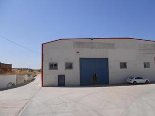 Bâtiment à usage industriel à Carpio de Tajo (El). Nave en c charras,