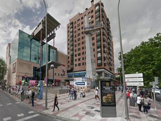 Local commercial à Pueblo Nuevo. Sin promoción