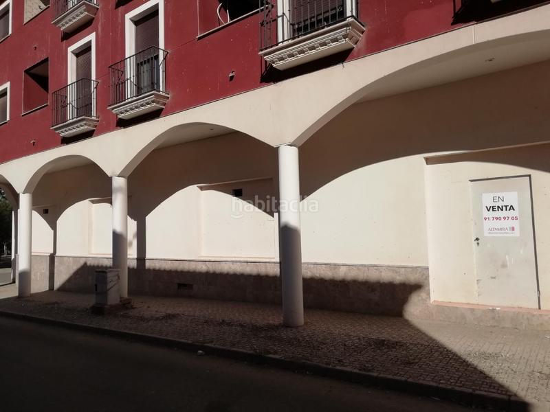 Foto 5b2675a4-9dd9-4d41-8523-3a8bd10ee012. Local comercial a Solana (La)