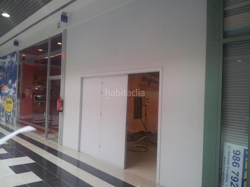 Foto bedf9748-fea1-43fa-8ba5-2449091a23ab. Local comercial centro comercial pontiñas en Lalín