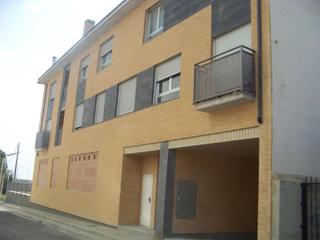 Local commercial à Muela (La). Ed. de viviendas en la muela zaragoza