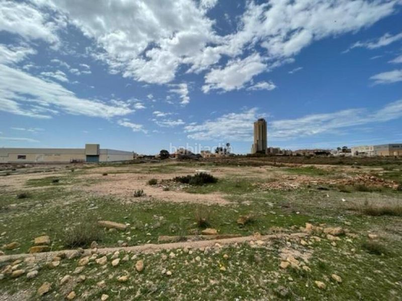 Foto f74230f7-60ed-43b1-abd4-1fe450ebd288. Terreny residencial a Plaza de la Luz Ejido (El)