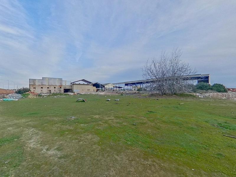 Foto 24af1762-5bf9-421c-8dee-43fc35a3d27c. Bâtiment à usage industriel dans Bailén