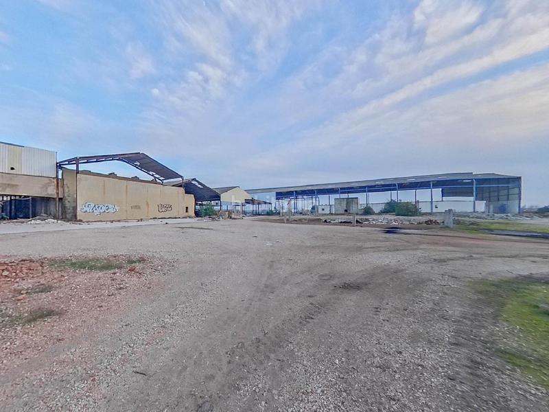 Foto 686e829a-5c7a-4691-9bed-dc7c18680ae9. Bâtiment à usage industriel dans Bailén