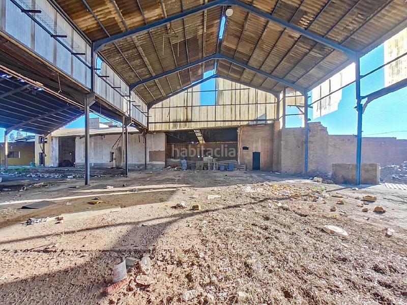Foto a45fc518-3e6c-4fed-aaa9-513aecf46bde. Bâtiment à usage industriel dans Bailén
