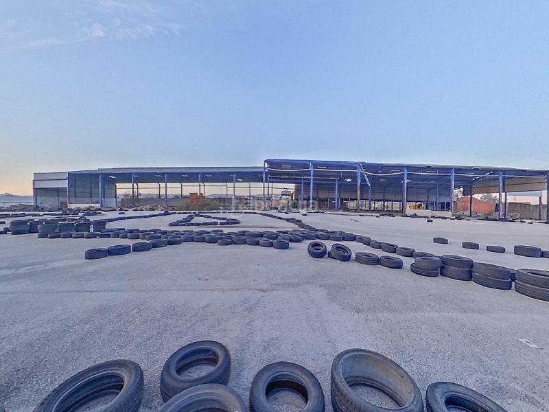 Foto aa660304-7103-4881-ac0a-1caff4dd9d5c. Bâtiment à usage industriel dans Bailén