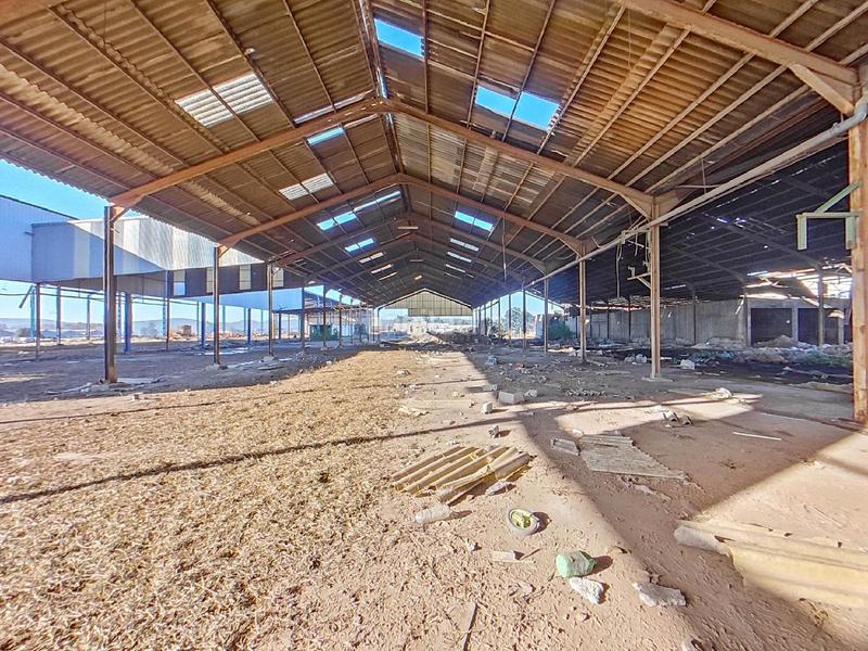 Foto bec35903-1ef4-4bd8-bf44-57c2f94d688d. Bâtiment à usage industriel dans Bailén