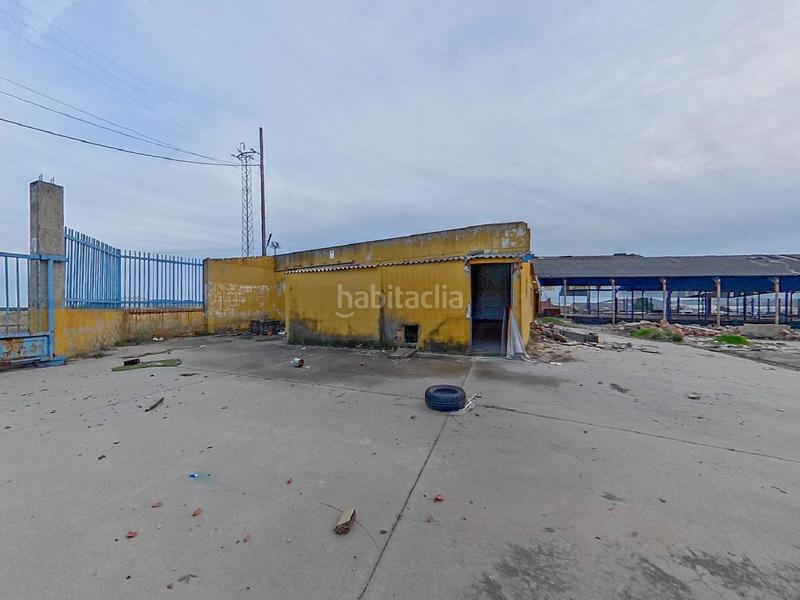 Foto c86ac893-9cd5-4d25-a4f4-dc3b15cc305c. Bâtiment à usage industriel dans Bailén