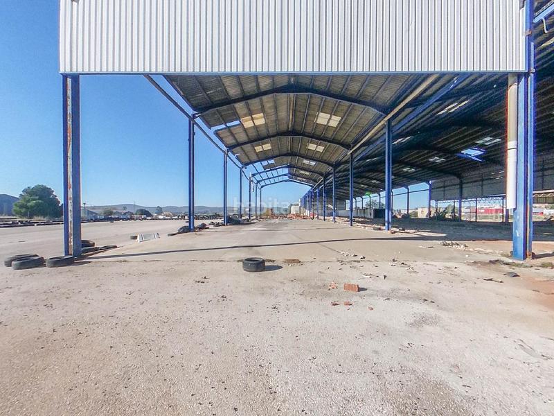 Foto cf4ccac4-3acc-441c-8d24-9f7a8762c698. Bâtiment à usage industriel dans Bailén