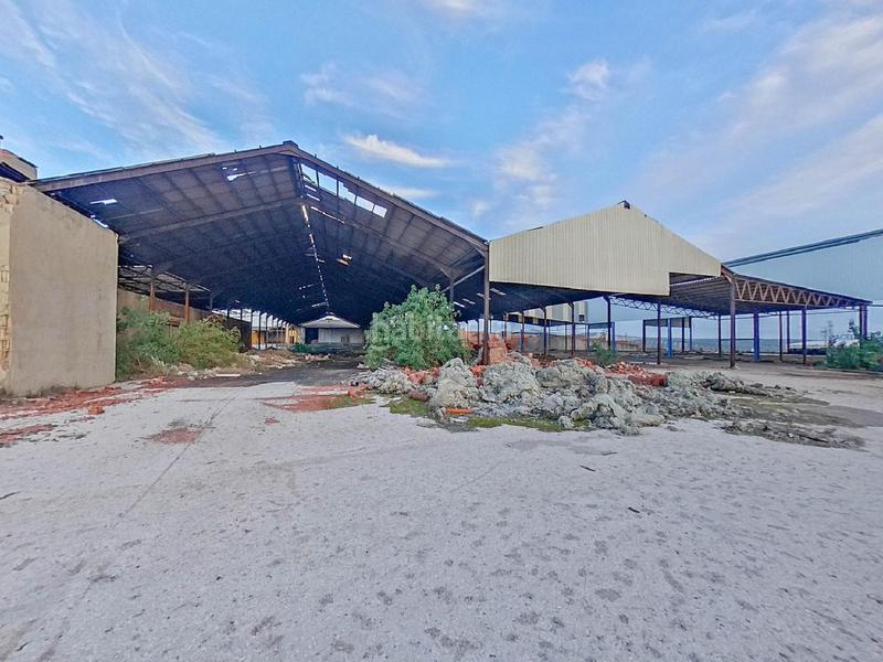 Foto d7fa0982-1bff-4ede-8849-3a07f9bfb33a. Bâtiment à usage industriel dans Bailén