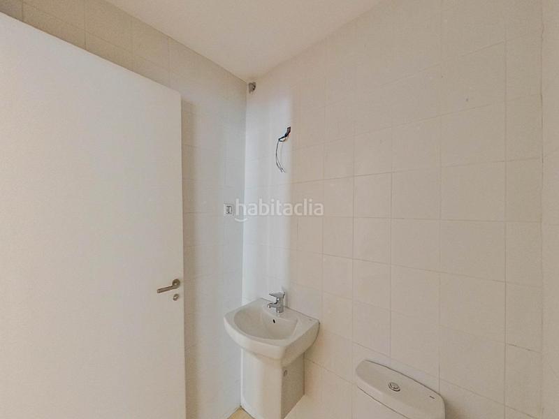 Foto 644c7d74-7675-445e-b330-cb36ee509fb1. Locale commerciale in Barri Mion - Puigberenguer Manresa