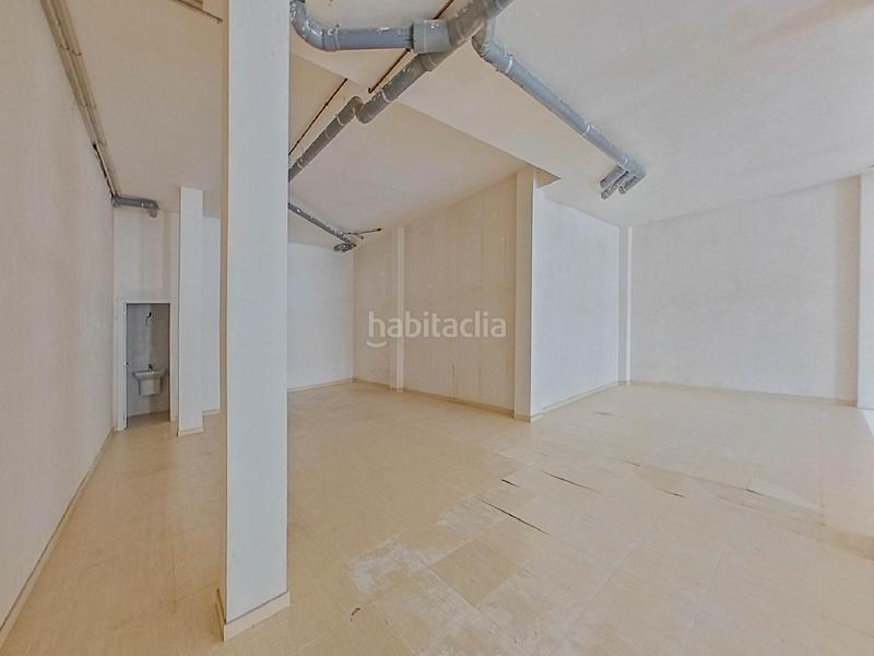 Foto 708cb9a8-f10a-412e-aec1-16f6f1bdc3c1. Locale commerciale in Barri Mion - Puigberenguer Manresa