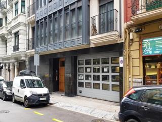Parking voiture à Alhóndiga. C errekakoetxe