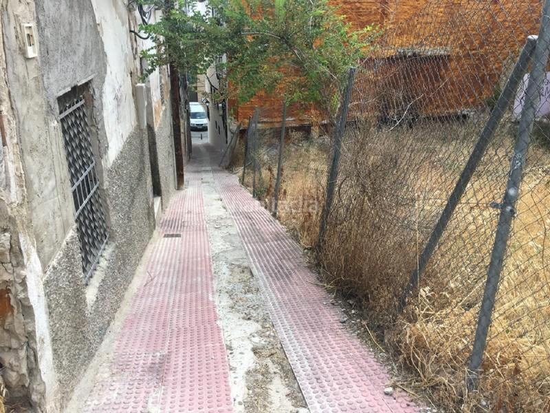 Foto e0e1ae4a-04aa-422d-8a3e-1e4c7ffc35c9. Wohngrundstück in Ctra. Circunvalación - La Magdalena Jaén