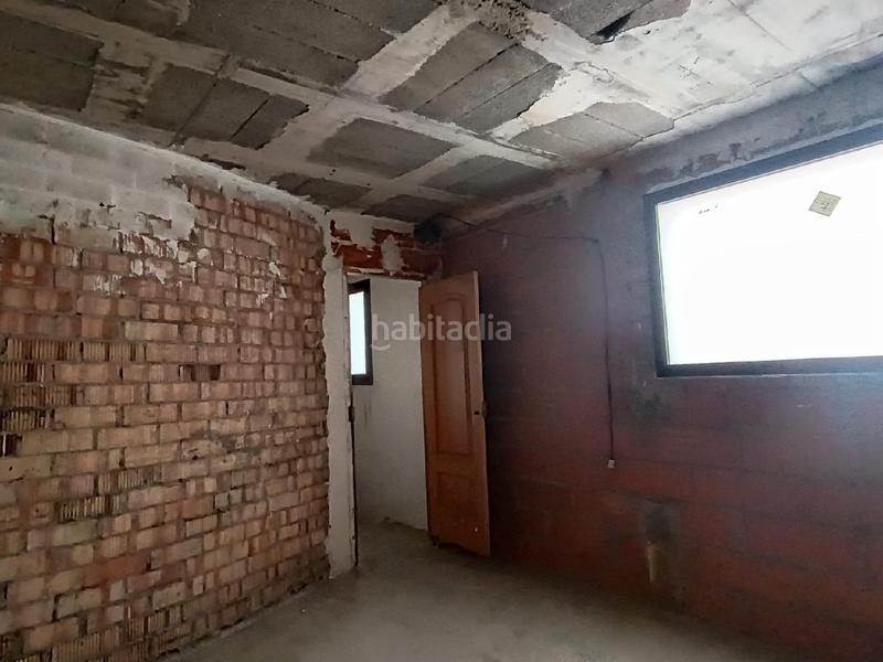 Foto a09ac1e1-dd10-46b0-98d0-8ad443045aca. Local comercial a Estació de França Mollet del Vallès