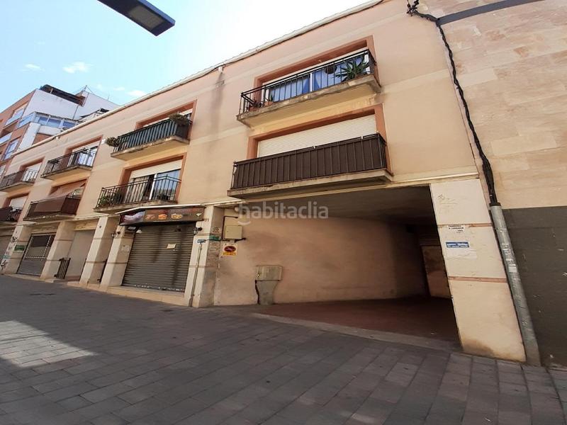 Foto aac0bf5e-4c76-411d-8ddf-9d4b34e08402. Parking coche unio en Barri del Centre Terrassa