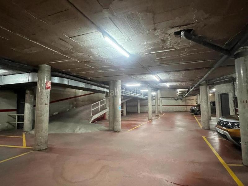 Foto d9c19b25-e840-4ba1-9a9b-4bf54351d3f8. Parking coche unio en Barri del Centre Terrassa