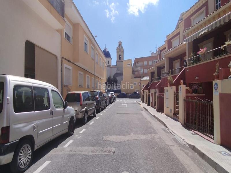 Foto fa206f85-2009-4b3f-b65c-019930d32e1e. Autoparkplatz in Catral