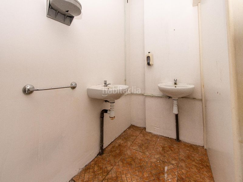 Foto 401af631-d5eb-4e46-a2b9-be85ea92840b. Local comercial a Bergondo