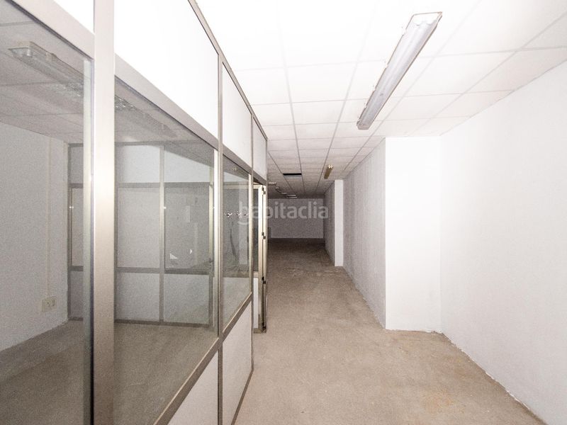 Foto b09d2bf3-897c-49ad-9626-f8388dc04502. Local comercial a Bergondo