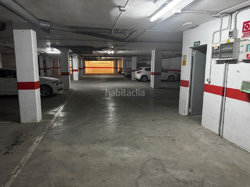Foto b6e85802-958d-436e-8056-de2484f982f7. Aparcament cotxe a Vera ciudad Vera