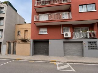 Autoparkplatz in Montcada Centre - La Ribera. Turo del
