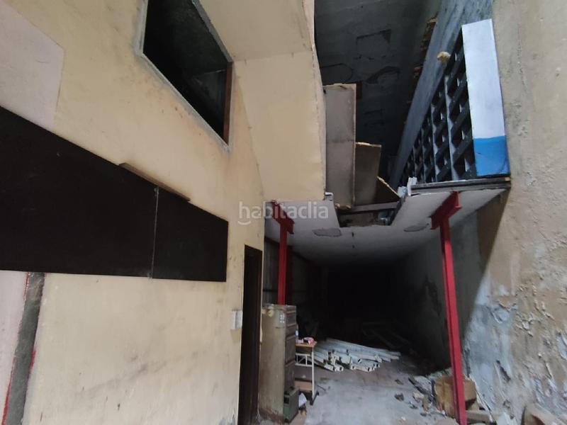 Foto a0041a15-fe55-468d-a027-3b9e889ea0ea. Nau industrial a Amorebieta - Etxano