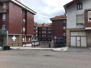 Parking voiture à Astillero (El). Promo industria