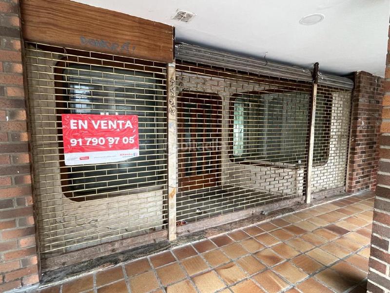 Foto a790faf2-58a5-4eae-9b17-3eaeee69aed7. Local comercial a Alisal - San Román Santander