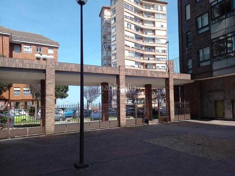 Foto ab34247b-7bac-4542-89ef-94610699ba93. Local comercial a Alisal - San Román Santander