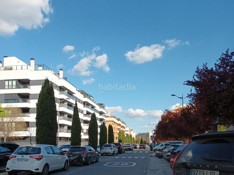 Foto d2b4724e-b378-4b98-81cc-d21b6cbf3fd9. Parking coche c alcalde angel arroyosn en El Rosón-Kelvinator Getafe
