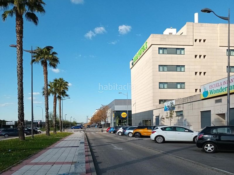 Foto eaec4ae3-1d8e-4b77-9f37-2953f702bd3d. Aparcament cotxe a El Rosón-Kelvinator Getafe