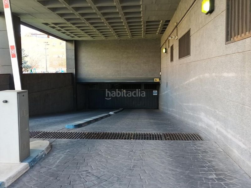 Foto ee72dcf8-8d82-4143-8ab4-b9f783b9db8d. Aparcament cotxe a El Rosón-Kelvinator Getafe