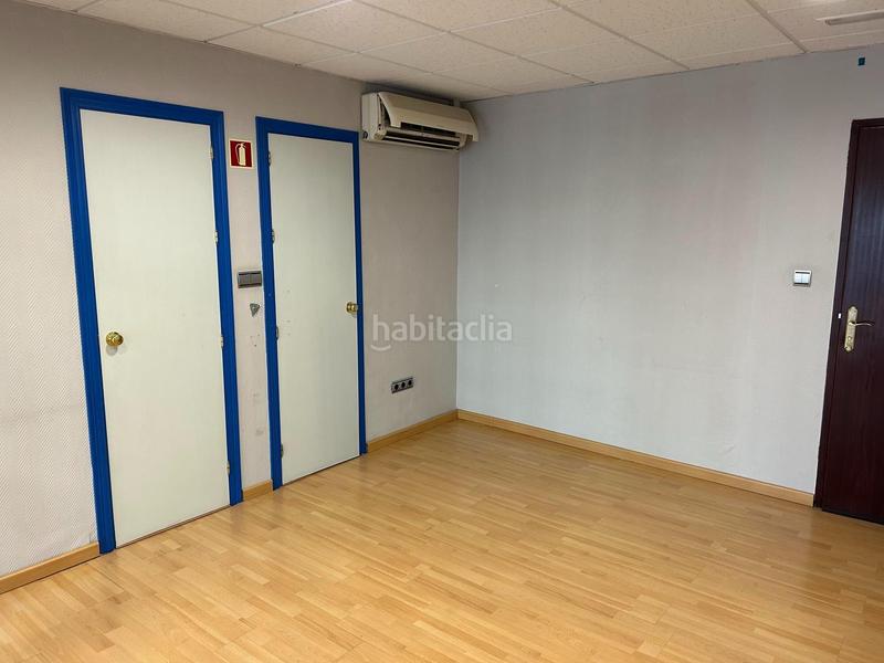 Foto f2508ac2-1155-4251-9681-25b6660bcbce. Bureau dans Paseo Marítimo - San José - La Laguna Cádiz