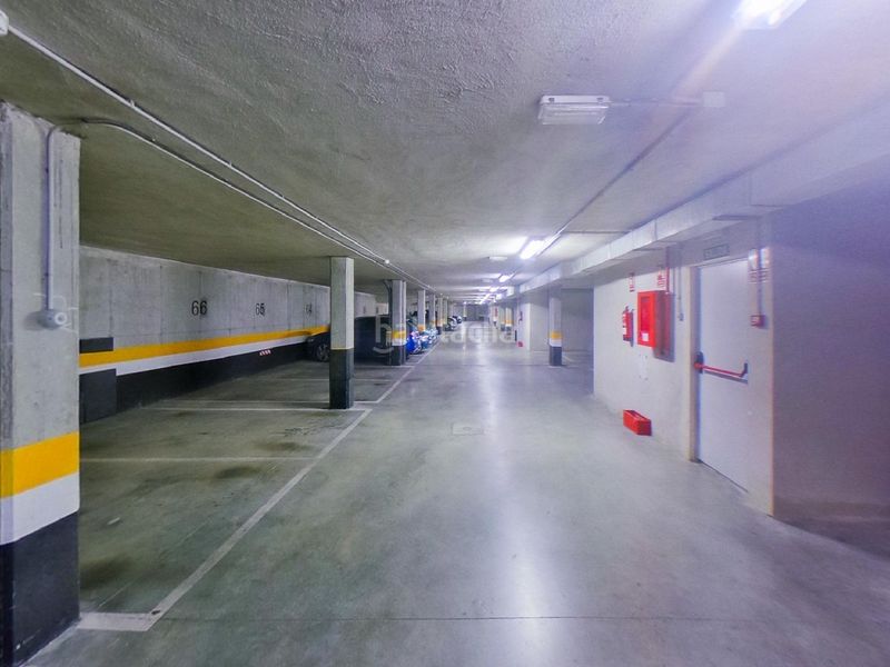 Foto cf451079-0835-41d4-8eb0-c6b1ce0bd288. Aparcament cotxe a Hospital Valdemoro
