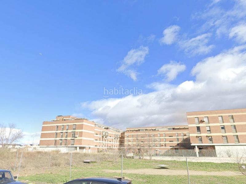 Foto 30a7d59d-99db-4620-9fcb-2ae49c9e604f. Parking coche santiago rusiñol y tiziano en Hospital Valdemoro