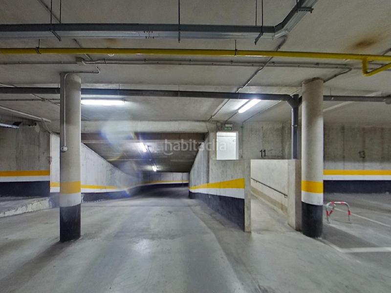 Foto 7255030d-5b2b-4a47-b3af-efd9672426e7. Parking coche santiago rusiñol y tiziano en Hospital Valdemoro