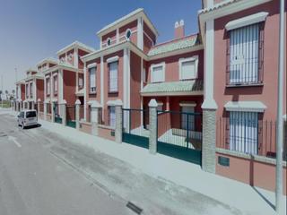 Chalet in Brenes. Vivienda en sevilla 3