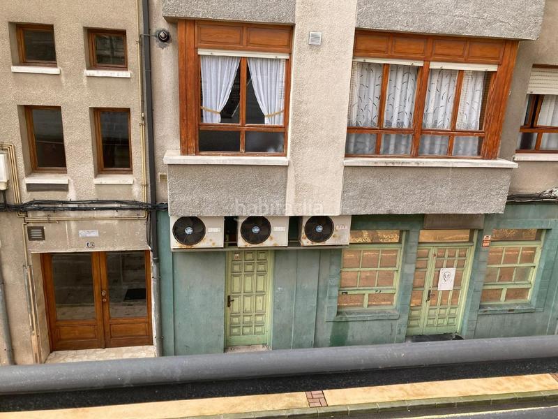 Foto f5488b83-3fa2-47f7-b58c-a91f6a61d3f7. Local comercial a Navia