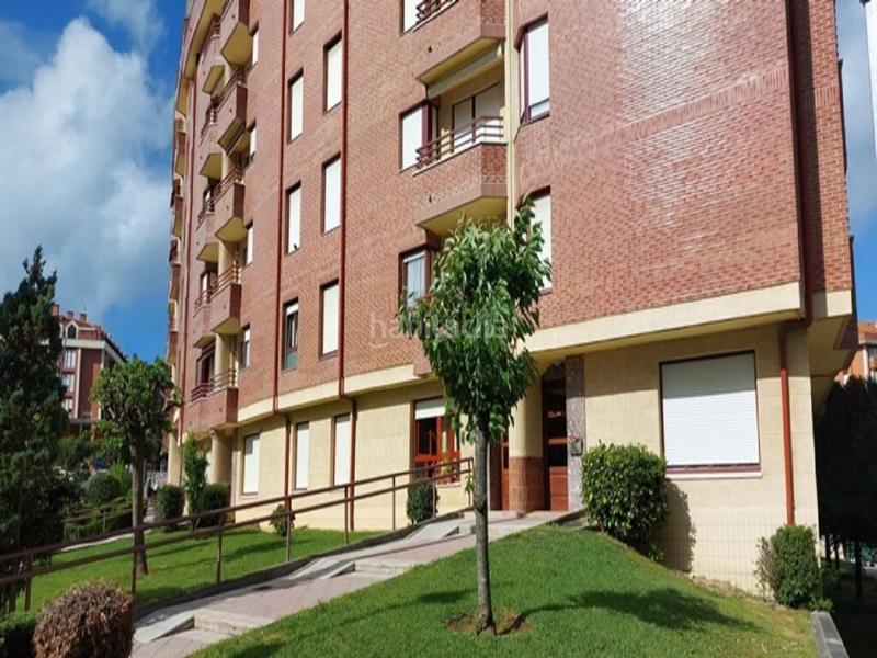 Foto 0503a5c7-d65d-4c2c-b9f7-4d7c32a7a726. Pis amb piscina a Brazomar Castro - Urdiales