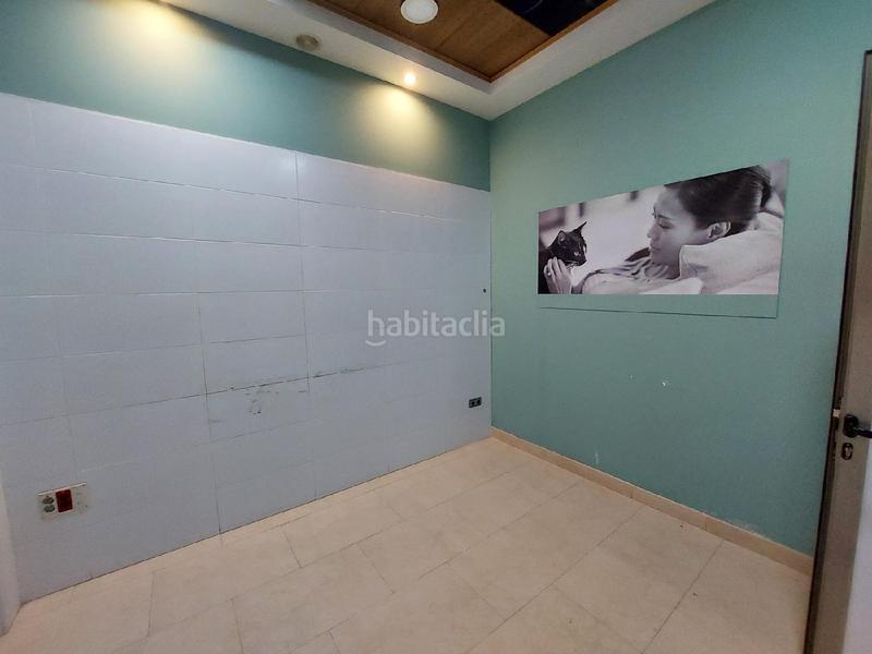 Foto 2fe31754-e2f6-4ac5-8276-089e44798d10. Locale commerciale in Centro - Doña Mercedes Dos Hermanas