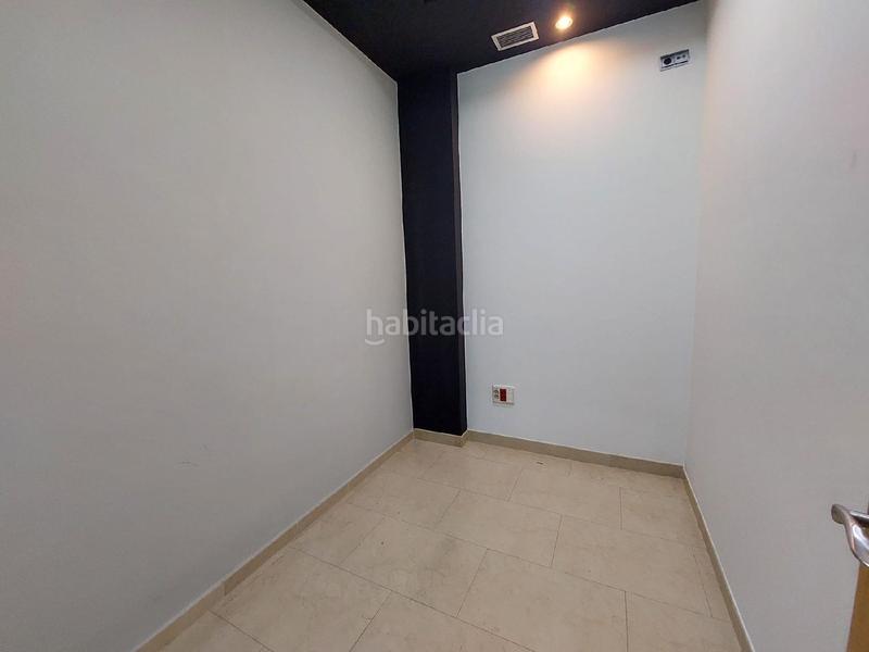 Foto 86973391-08a7-438e-890b-767a13db3b73. Locale commerciale in Centro - Doña Mercedes Dos Hermanas