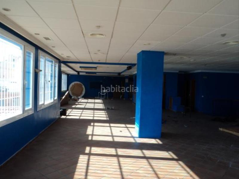 Foto 085202bf-9af2-4d4c-ab84-e7639b0e38e7. Local commercial dans San García Algeciras