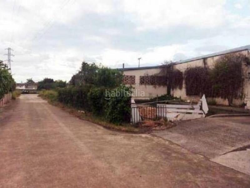 Foto ff762b77-aec1-466f-8bec-dcaa79e97237. Bâtiment à usage industriel dans Oeste Logroño