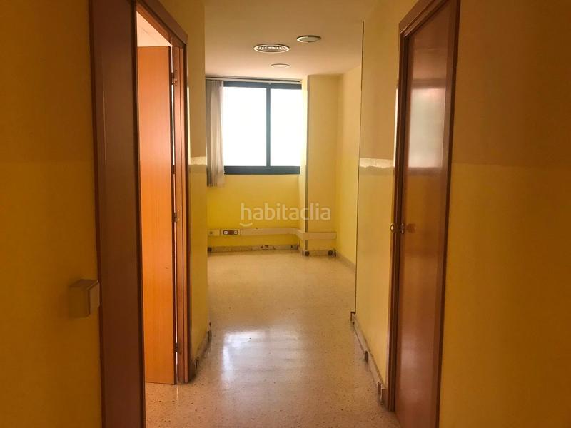 Foto 8c7b0b82-c29f-4107-96b2-f0c56b22a57e. Bureau dans Sant Joan Baptista Sant Adrià de Besòs