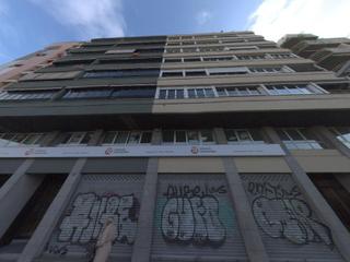 Oficina a Eixample Nord. 3 locales en girona