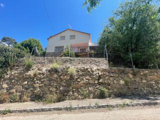Chalet in Valdemaqueda. La ribera 539