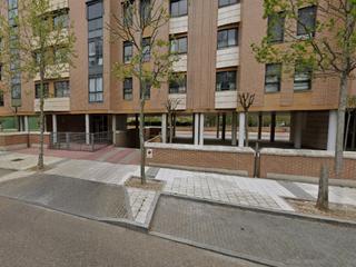 Aparcament cotxe a Hospital Nuevo. Arribes de duero
