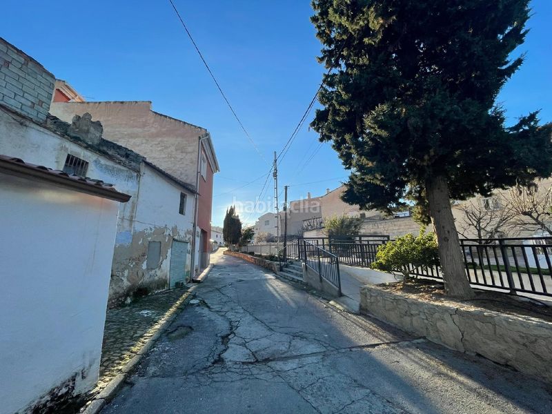 Foto b924bd12-3ef0-45c0-bfb5-79658b2b5438. Edifici a Escúzar