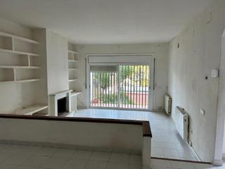 Xalet a Segur de Calafell Nucli Urbà. Cl turquia 15